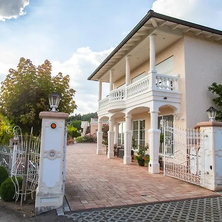 Villa Eifelpalace Sb4 Am Nurburgring